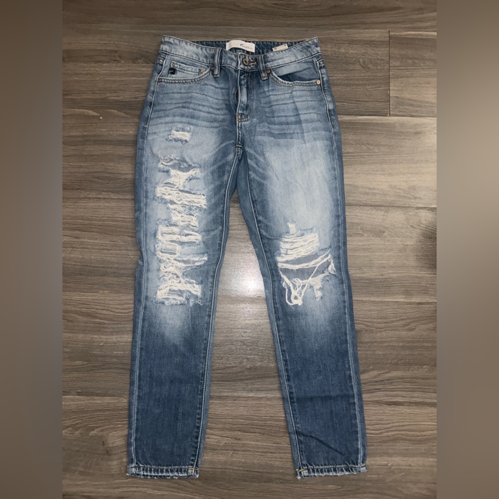 Women’s (Washed-Out) Distressed Boyfriend Jeans